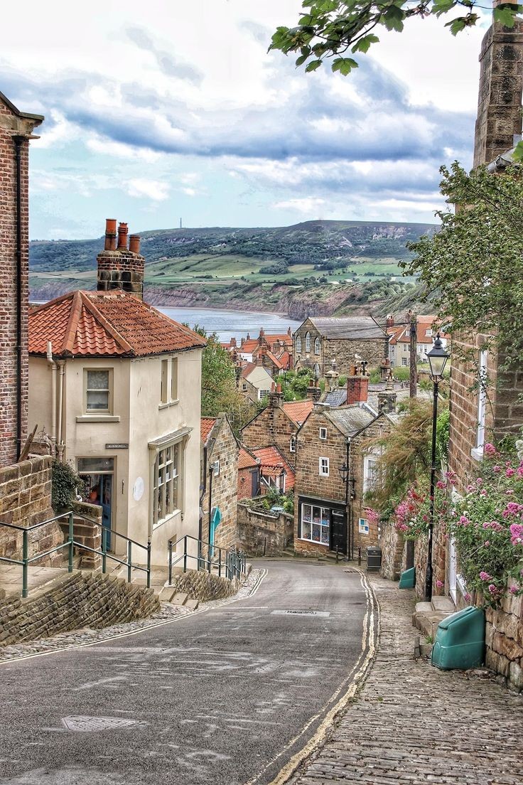 Roarcamp | BRİTANYA