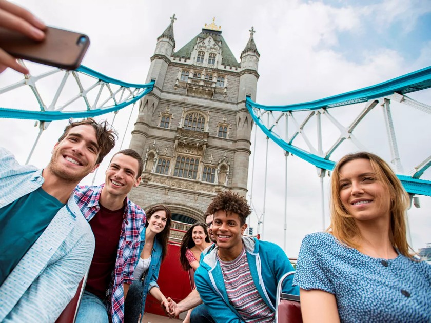 Roarcamp | BRİTANYA